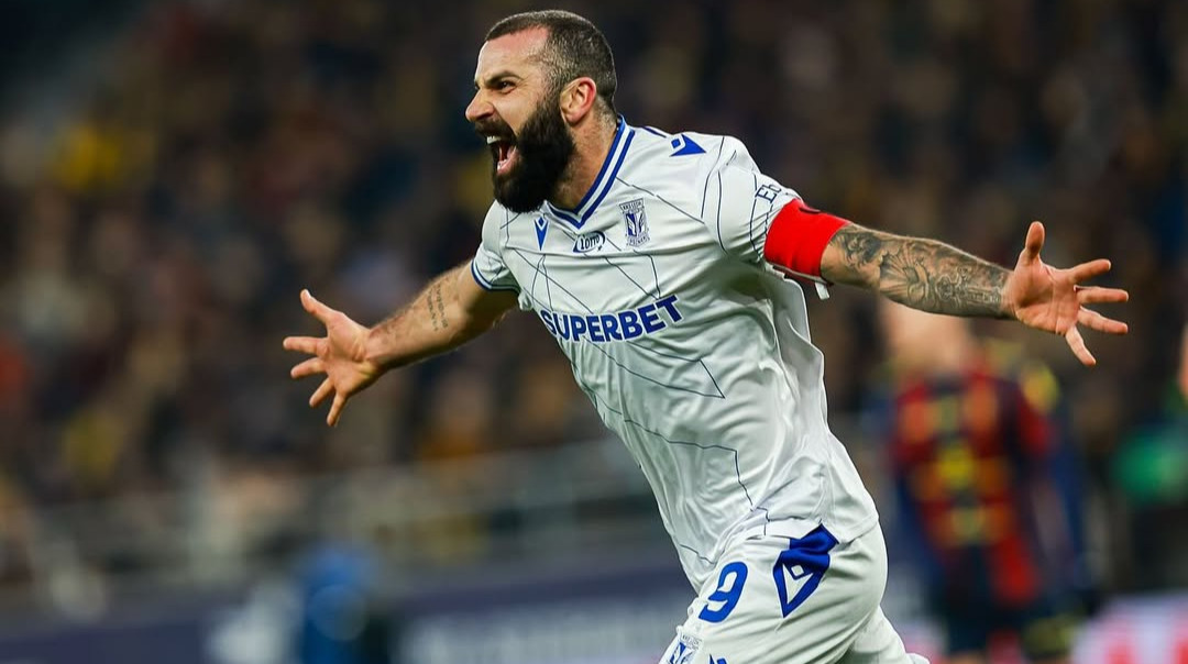 Нападник Леха став найкращим бомбардиром ЛК, забивши свій 13-й гол у поєдинку з Шахтарем