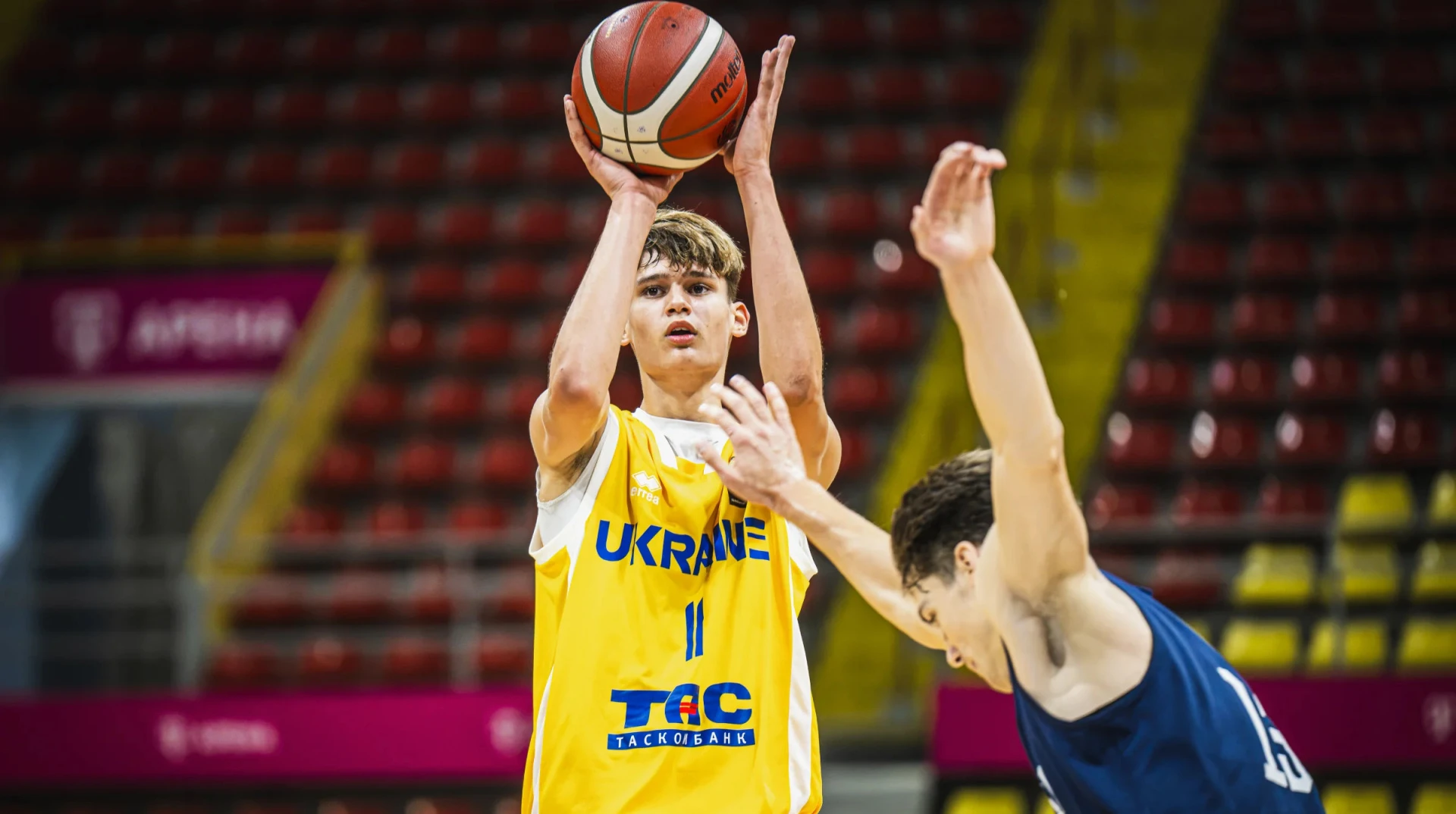 Сборная Украины U-16 потерпела разгромное поражение от Словакии на чемпионате Европы