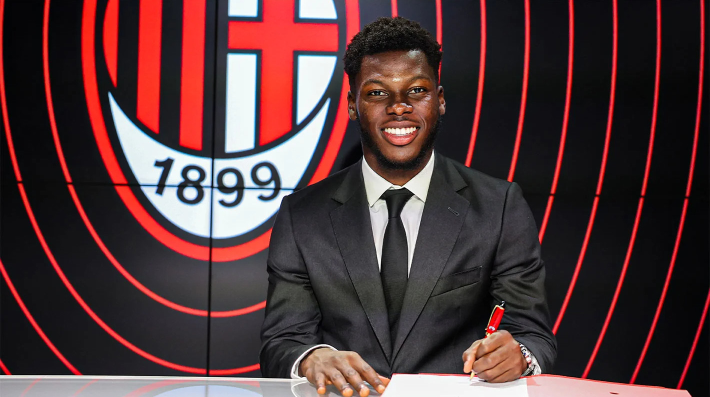 Аталанта завершує трансфер півзахисника Мілана