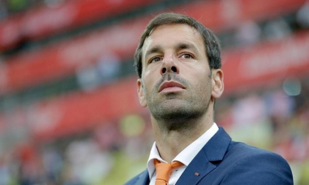 Тренерський штаб збірної Нідерландів поповнили двоє відомих у минулому футболістів