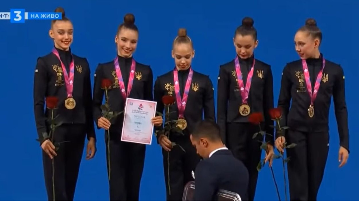 Юніорська збірна України виграла золото ЧС-2025 в групових вправах з булавами