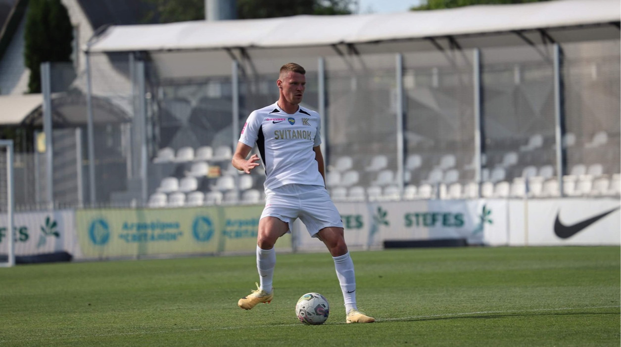 Колос продлил контракты с двумя опытными футболистами