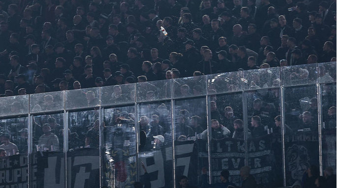 УЄФА покарала Айнтрахт за порушення порядку під час матчу з Барселоною