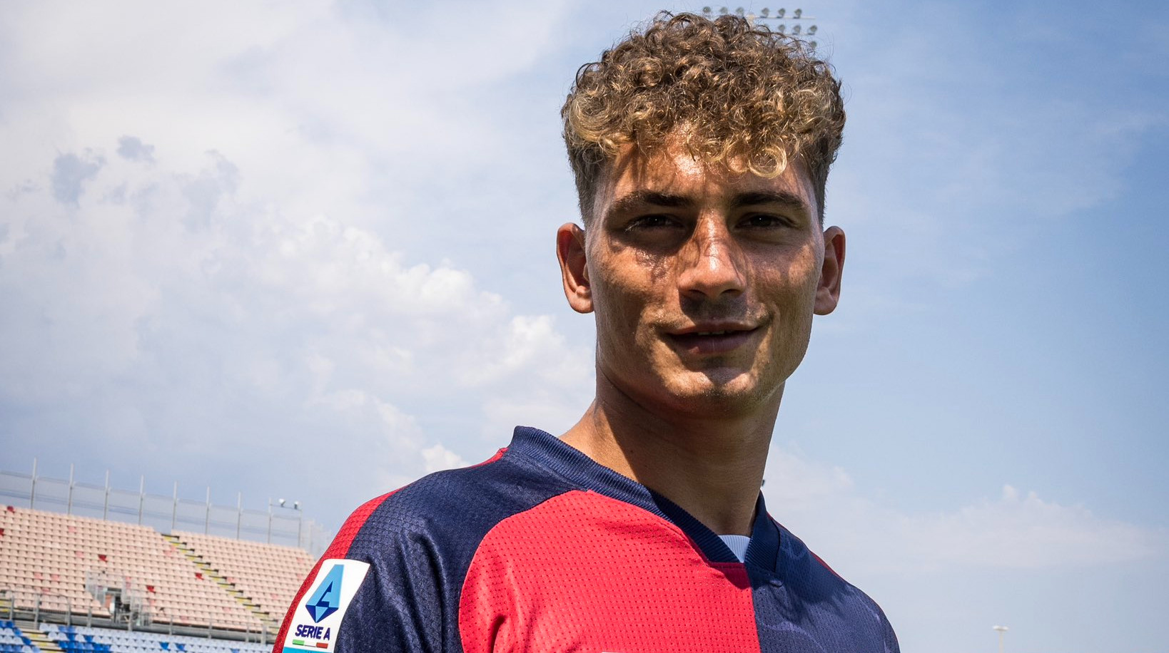 Кальяри подписал форварда Интера