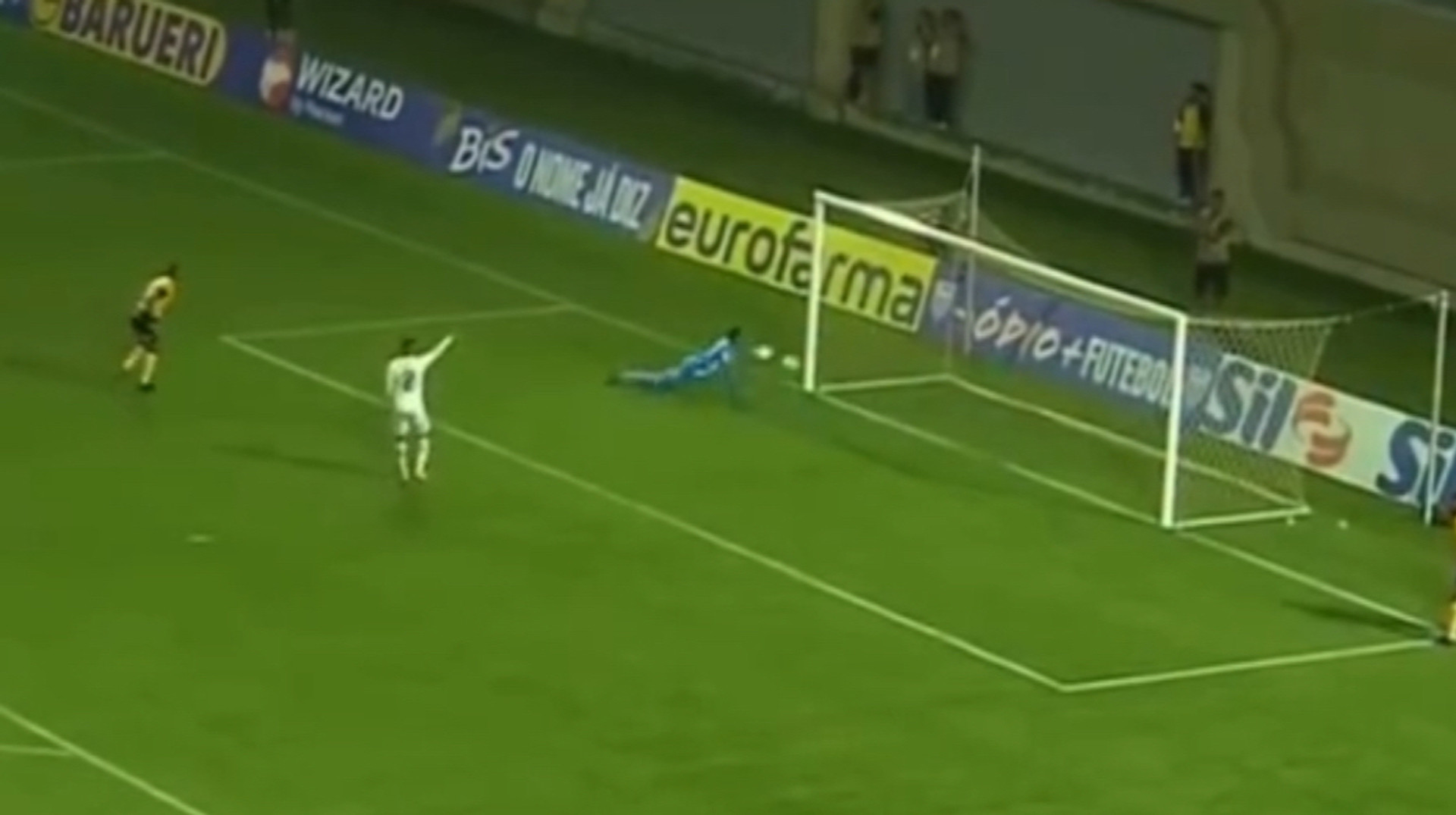 Чи перетнув м'яч лінію воріт? Скандальний момент вирішив долю серії пенальті в Бразилії