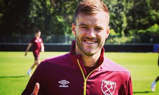 Ярмоленко вчить гравців Вест Гема співати гімн України. ВІДЕО