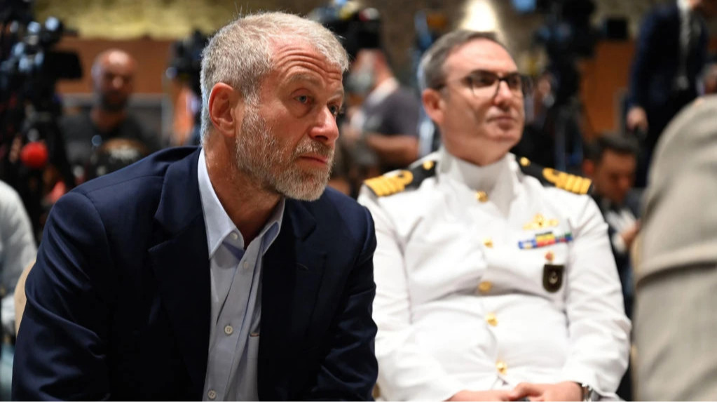 Юристи Абрамовича готові оскаржувати передачу 2,35 млрд фунтів від продажу Челсі на підтримку України