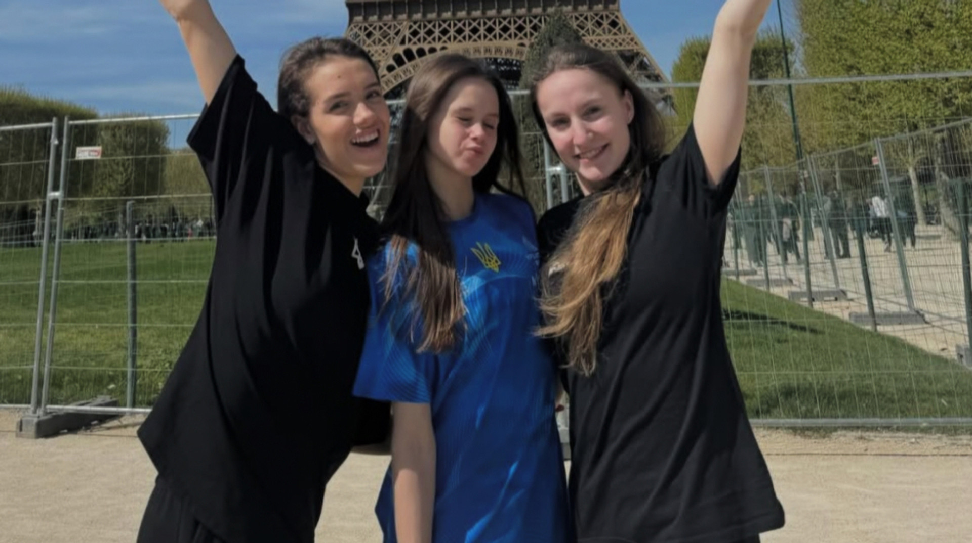 Українські грації підкорюють Париж: дівчата поділилися ефектними фото після Гран-прі