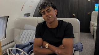 Главную звезду Барселоны подозревают в романе с известной моделью: пару заметили вместе в ресторане