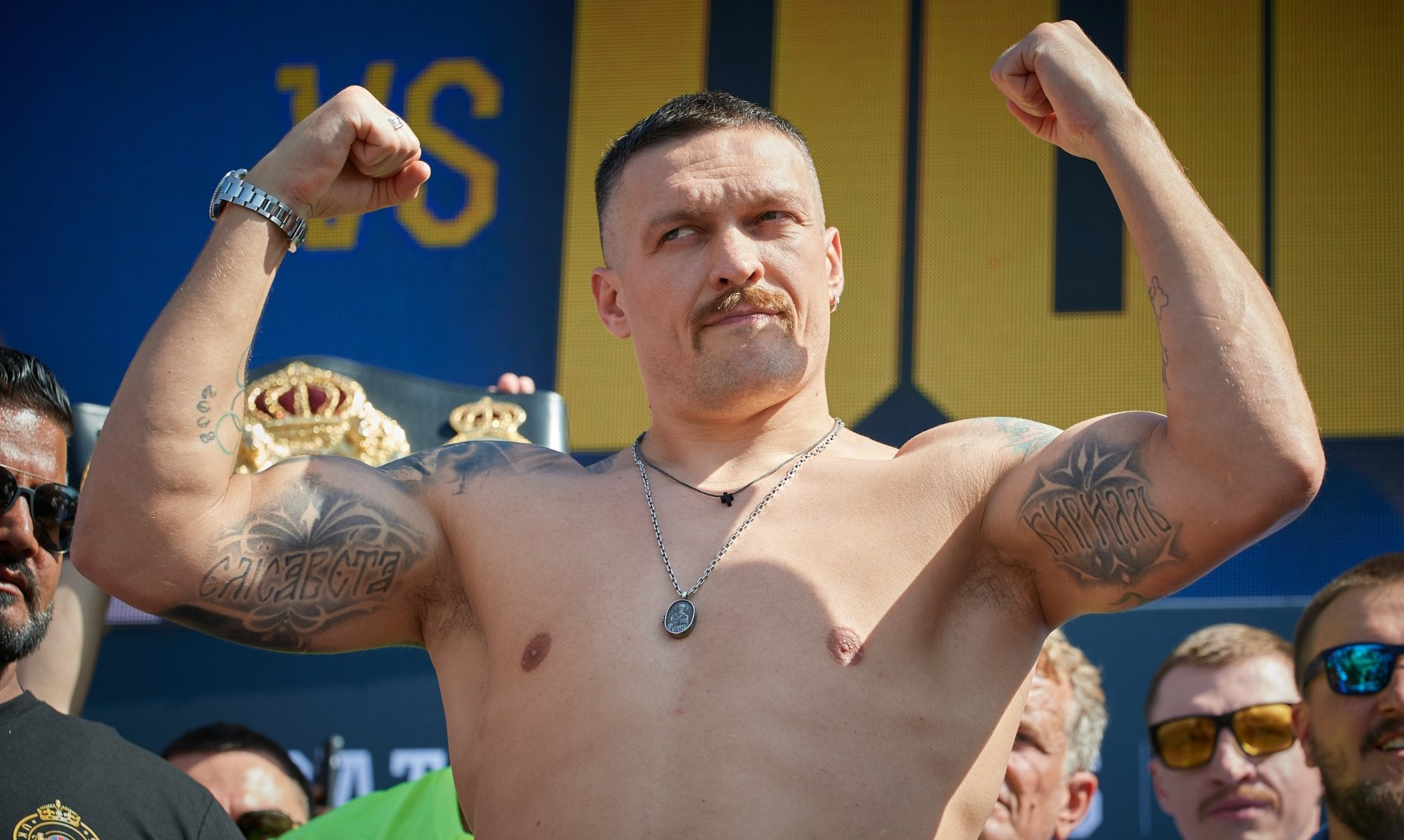 Ми спортсмени, а не вуличні хулігани: Усик прокоментував поведінку батька Ф’юрі