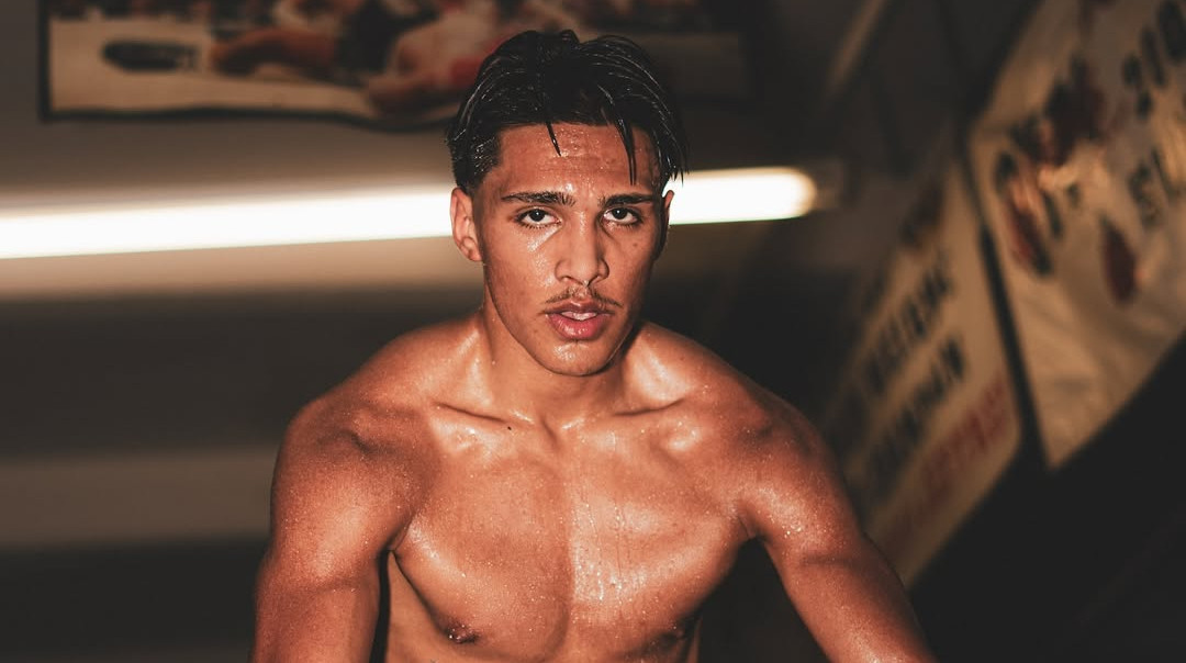 35 cекунд і спати: перспективний Варгас оформив брутальний нокаут у першому раунді