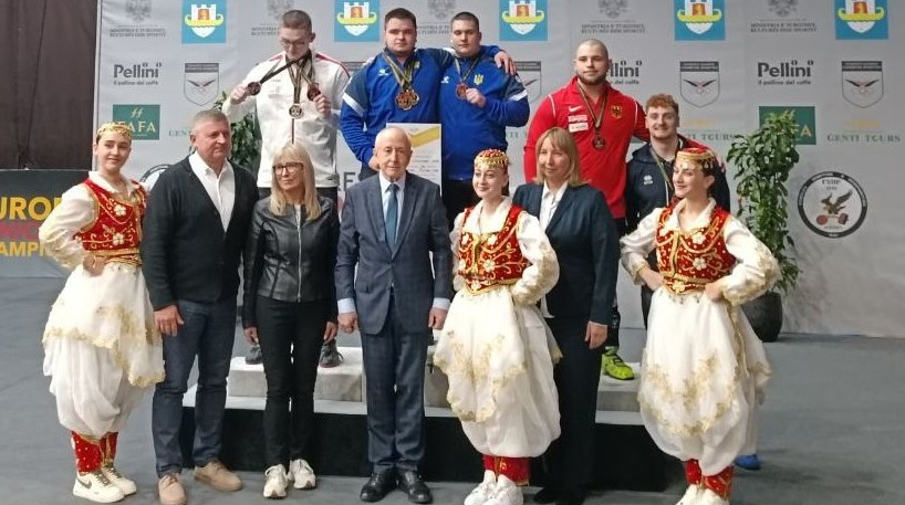 Украинские тяжелоатлеты завоевали еще 6 медалей на юниорском чемпионате Европы