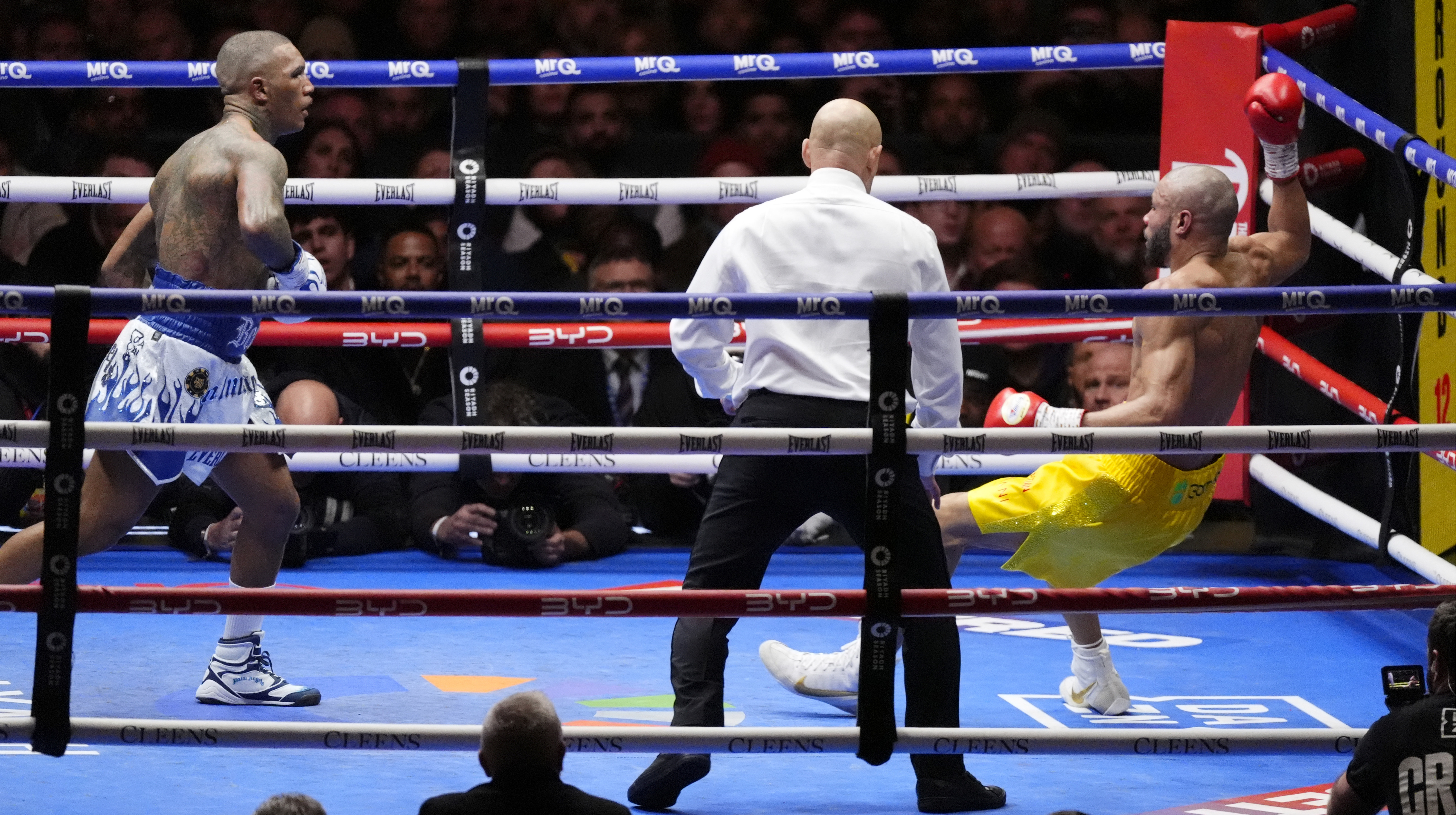 Уверенный реванш на глазах звезд: обзор боя Бенн – Юбенк