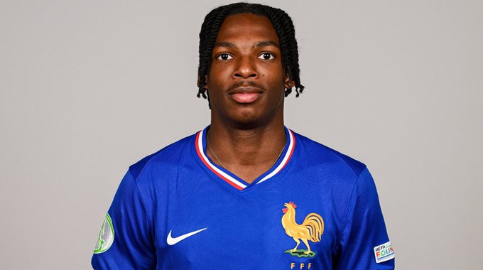 Ліверпуль підписав талановитого захисника Ренна, який приєднається до клубу влітку