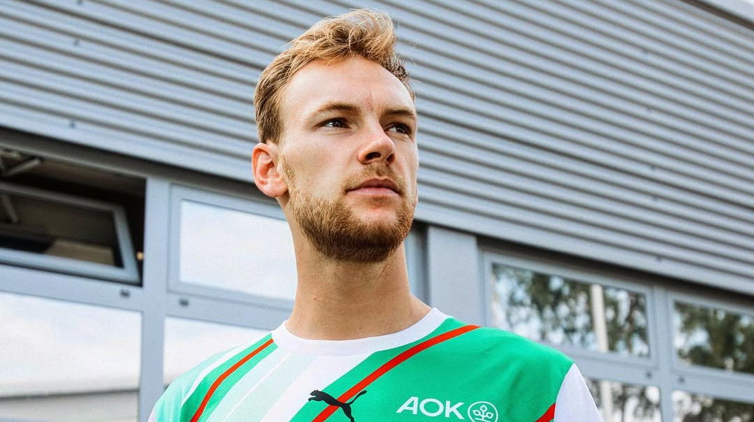 Чинний MVP чемпіонату світу та Олімпіади продовжив контракт зі своїм клубом
