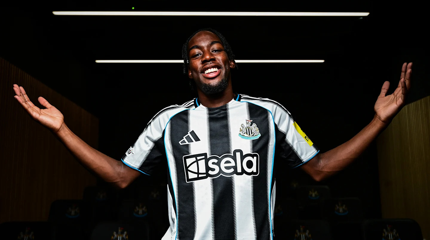 Ньюкасл оголосив про підписання вихованця Манчестер Юнайтед