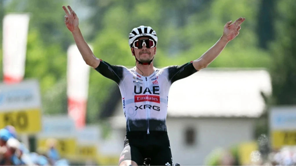 Алмейда зійшов з Тур де Франс-2025