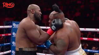 Зірковий боксер зізнався, скільки заплатив за перуку, яка злетіла під час бою