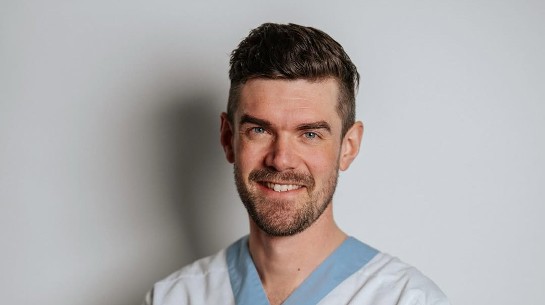 Олімпійський чемпіон у 35-річному віці закінчив навчання на лікаря