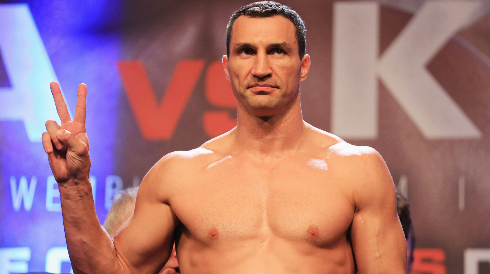 Экс-чемпион мира подобрал соперника для Кличко