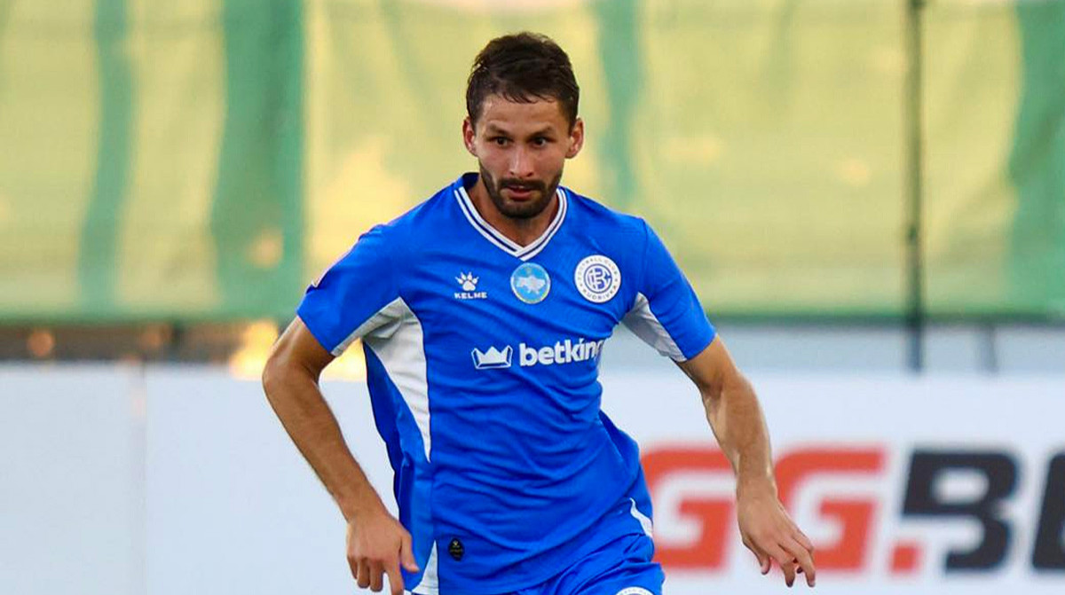 Кудривка расторгла контракт с защитником