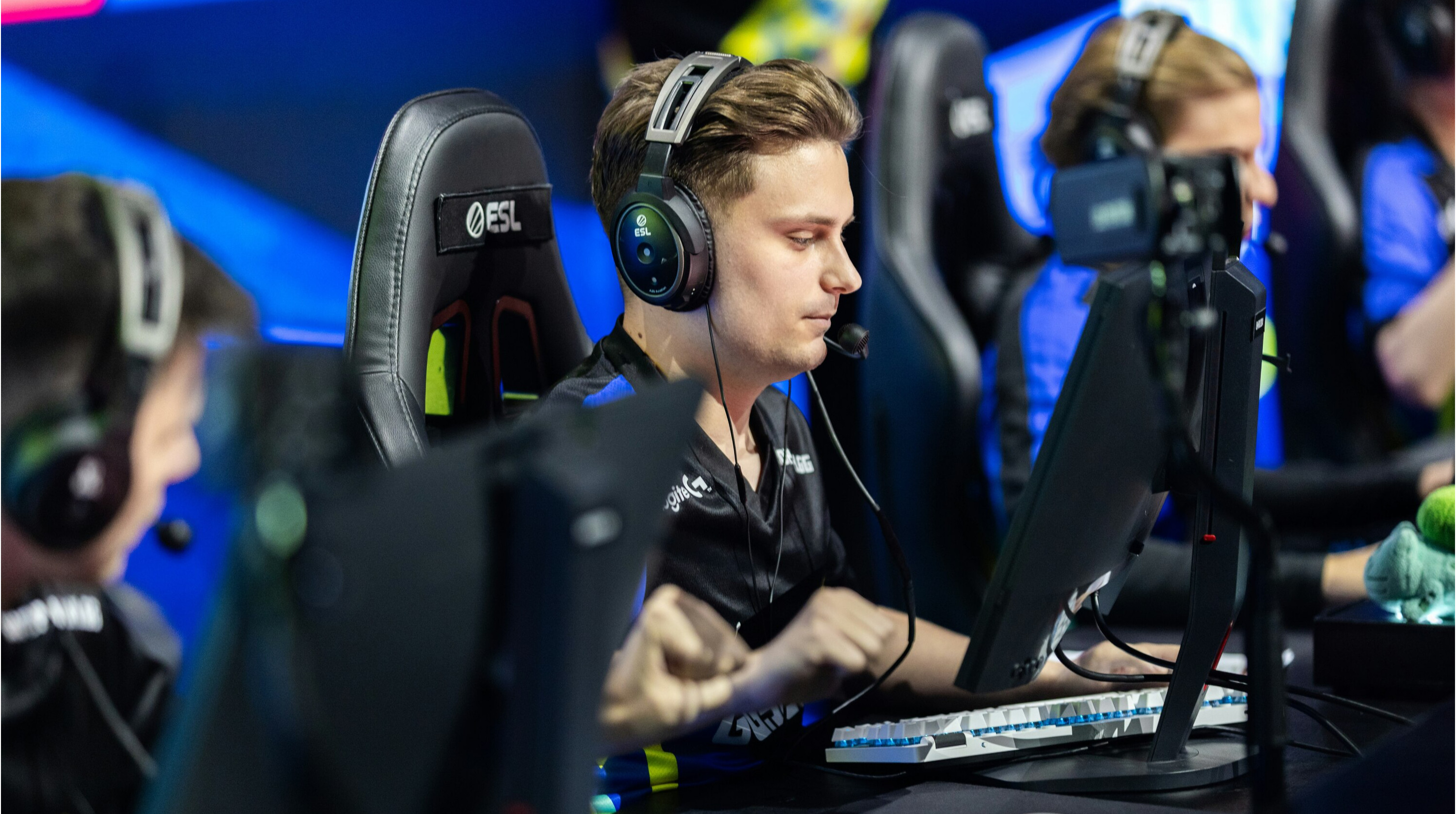 NAVI с невероятным камбеком победили Heroic и вышли в финал IEM Rio 2024