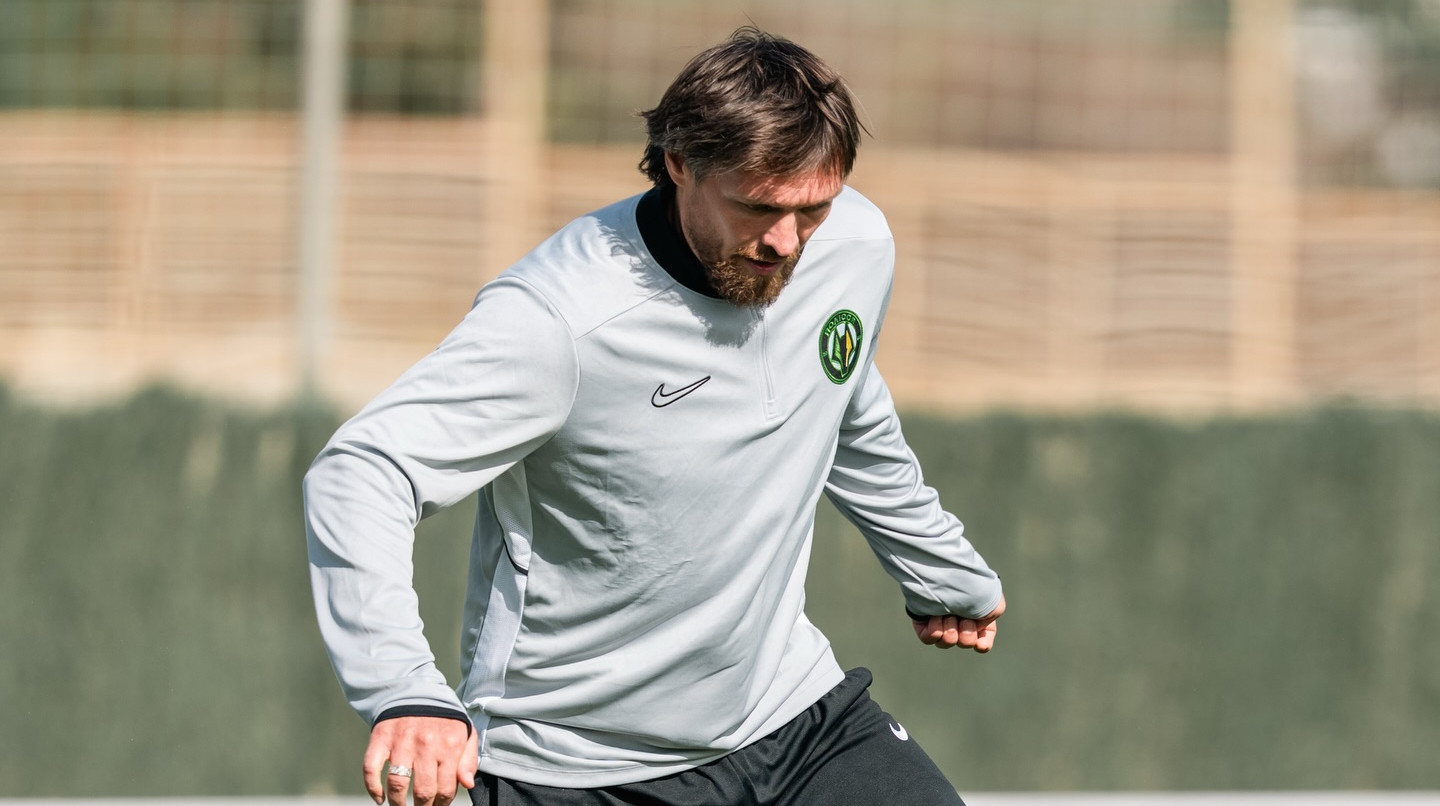 Полесье с Усиком победило Ванкувер: результаты спаррингов украинских клубов