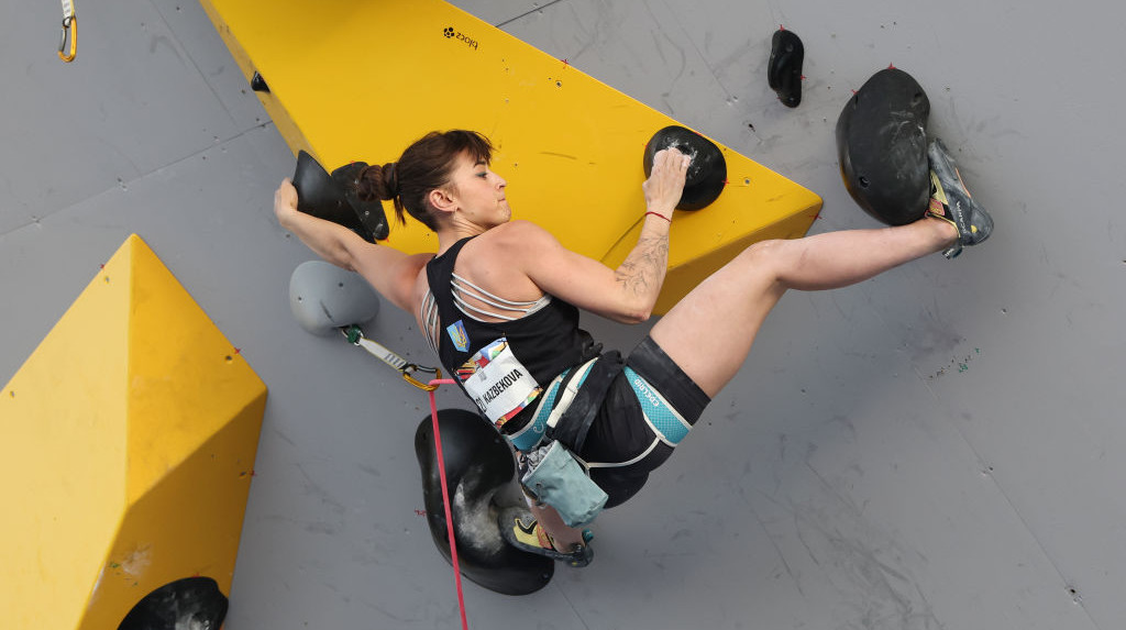 Казбекова на 14 місці в першій частині кваліфікації скелелазіння на Олімпіаді-2024