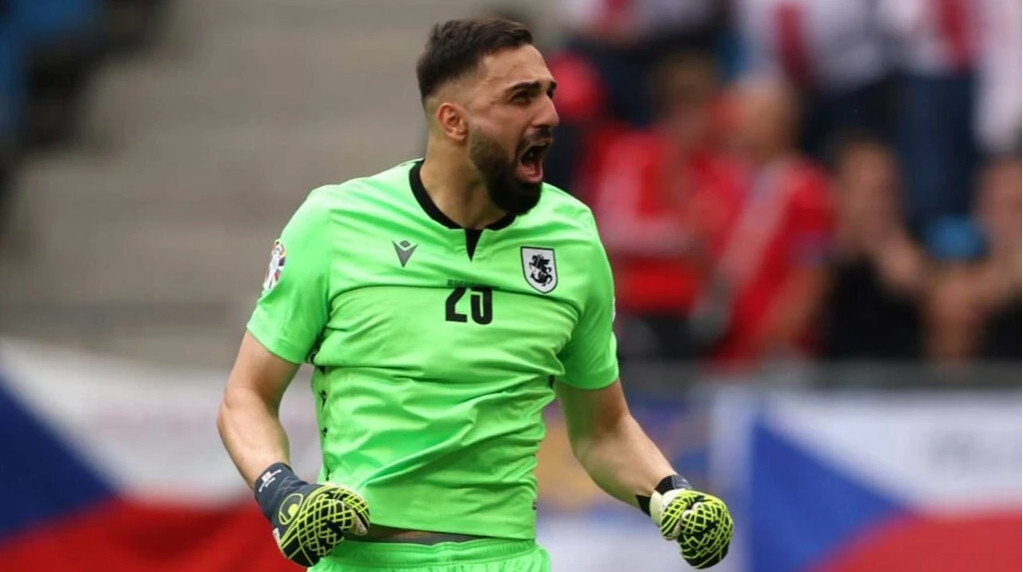 Мамардашвілі: Я б міг відбити удар Мудрика, якби поле було нормальної якості