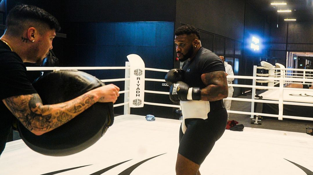 Американський супертяж дав прогноз на чемпіонську битву Вордлі – Дюбуа