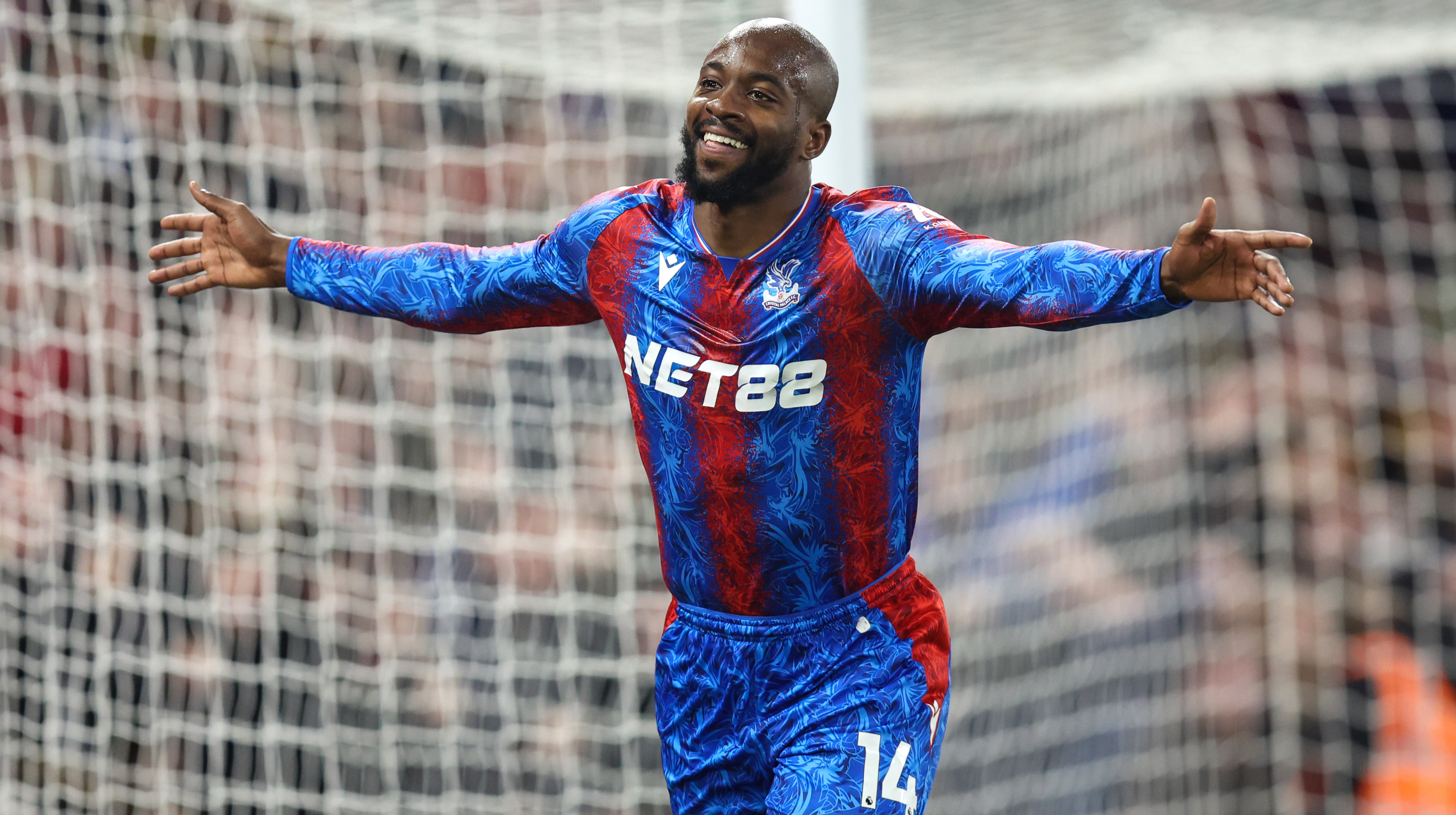 Жан-Філіпп Матета, форвард Крістал Пелас