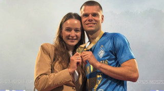 В чому ви тримаєте валюту? Дружина гравця Динамо показала неочікуване хобі футболіста