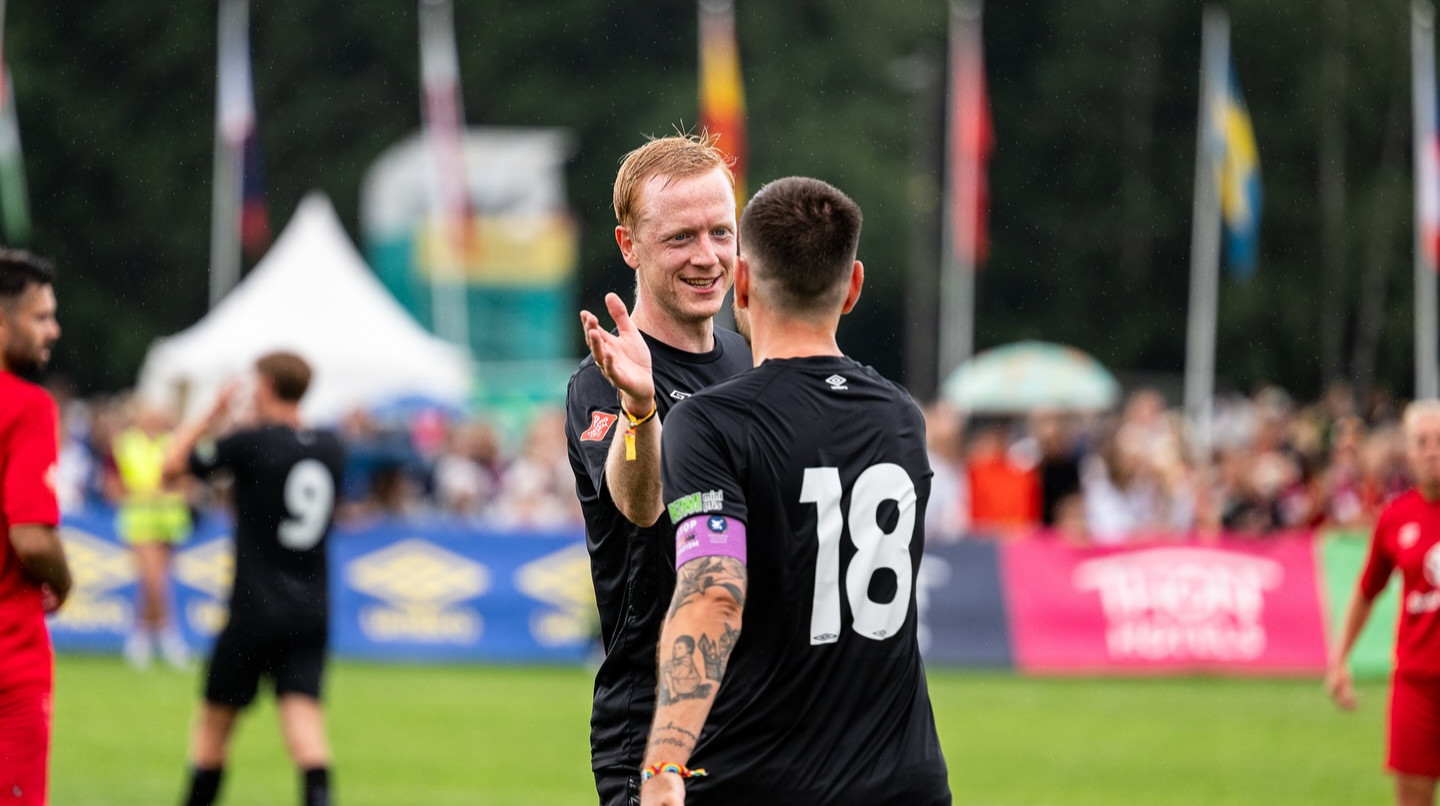 П'ятиразовий олімпійський чемпіон пожартував, що у футболі його трансферна вартість 80 євро