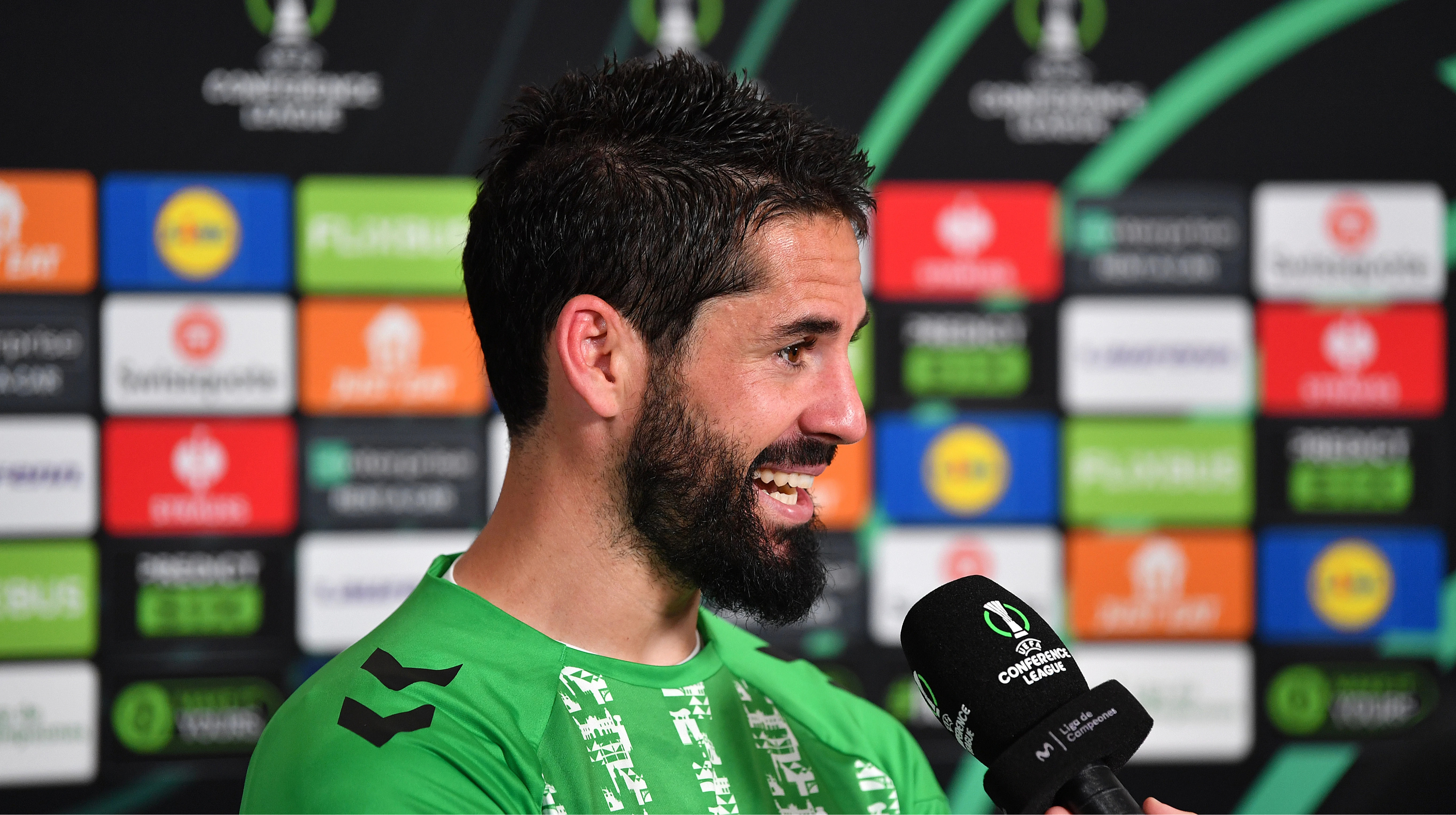 Зірковий ветеран Бетіса отримав травму та вибув на декілька місяців