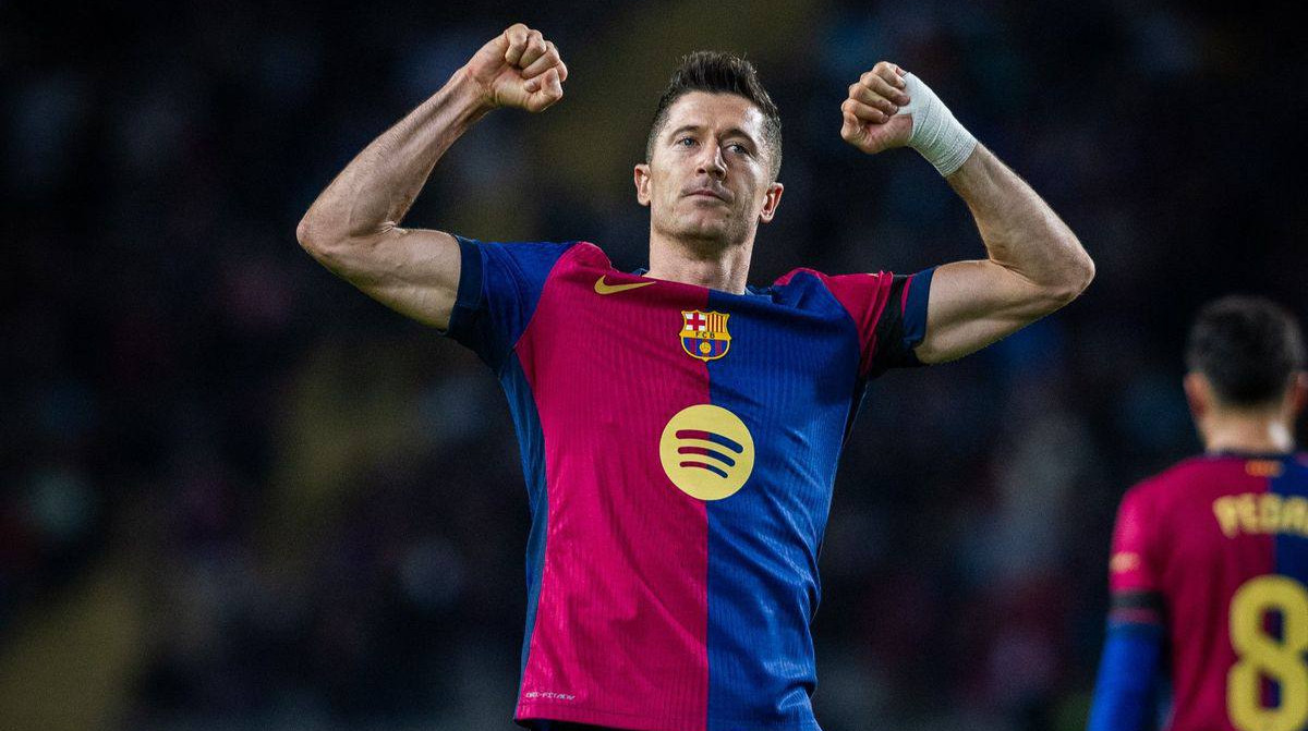 Левандовський влітку може залишити Барселону