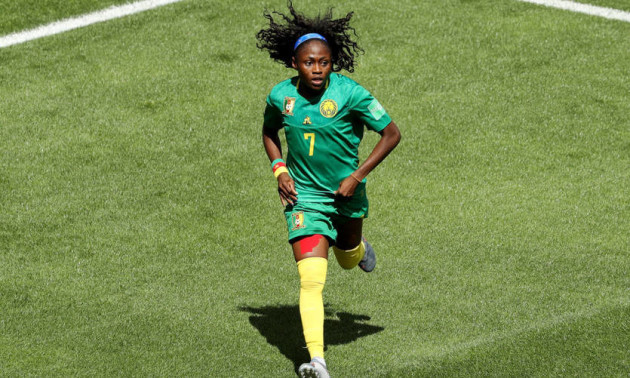 Футболістка збірної Камеруну мало не розбила обличчя суперниці