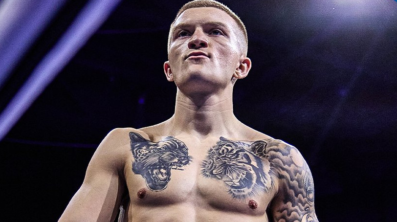 Сын легендарного боксера завершил карьеру в 24 года