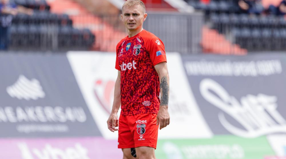 Новичок УПЛ разорвал контракт с защитником, который загремел в ТЦК