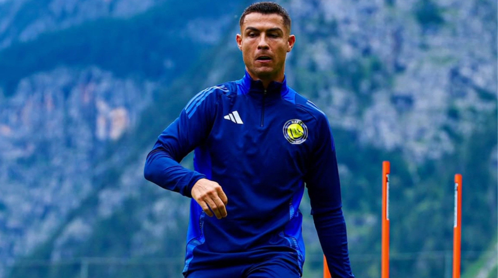 Неожиданный презент: Роналду получил от мэра Зальцбурга довольно необычный подарок