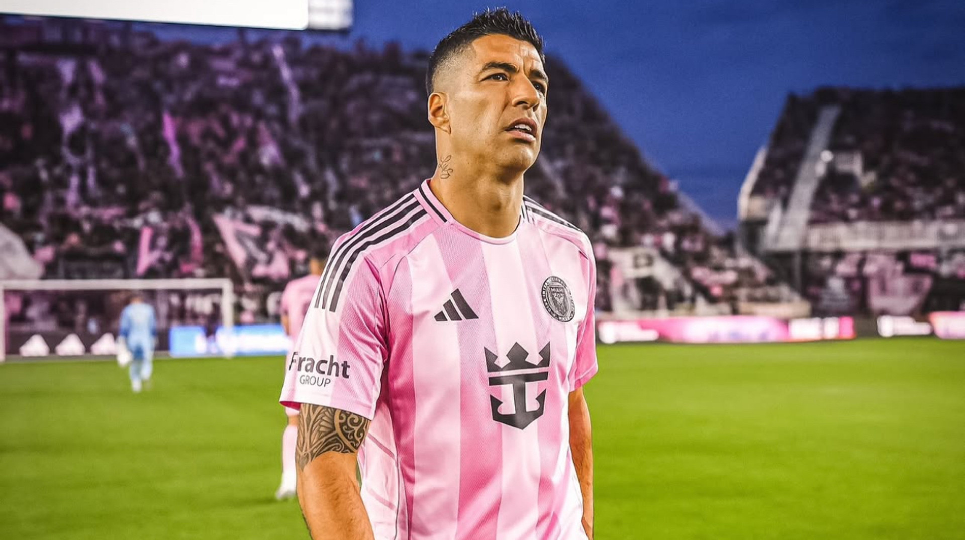 Згадав молодість: Суарес намагався вкусити суперника у матчі Ліги чемпіонів