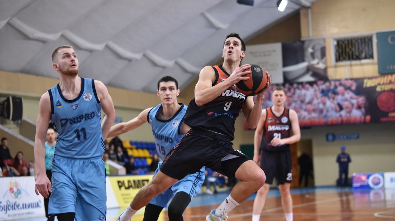 Черкаські Мавпи зберегли в команді ключового захисника