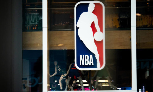 НБА може зупинити регулярний чемпіонат через коронавірус