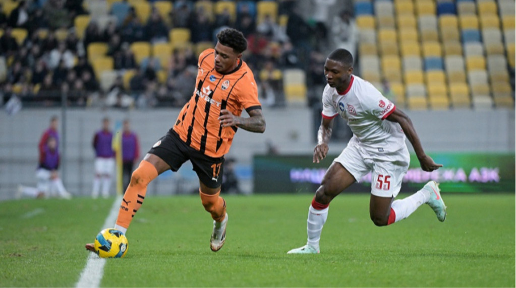 Шахтар та Кривбас оголосили склади на догравання матчу 5 туру УПЛ