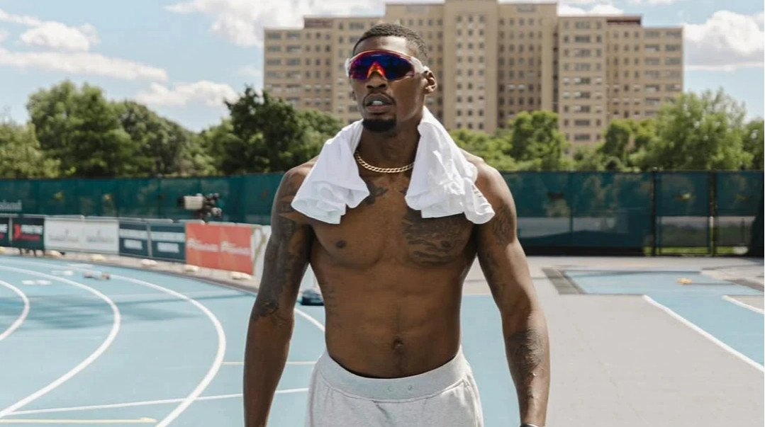 Звездного американского спринтера отстранили за нарушение антидопинговых правил