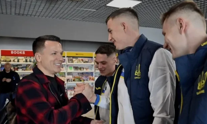Хацкевич: Не розумію, за які заслуги Коноплянка викликається у збірну України