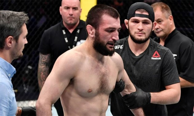 Брат Нурмагомедова програв дебютний бій у UFC