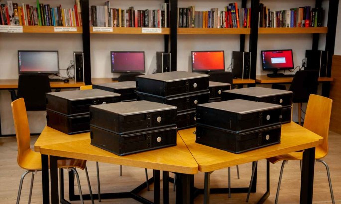 Favbet Foundation передав 85 комп'ютерів Бучанській міській раді