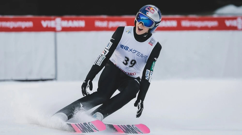 Стрибки з трампліна. Кобаясі виграв другий старт у Ліллехаммері, зміна лідера в загальному заліку
