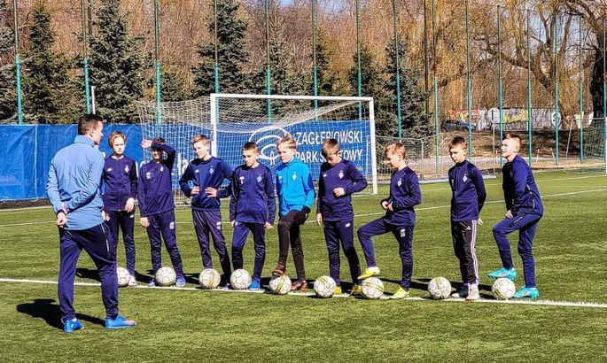 Динамо евакуювало футболістів молодших вікових груп до Польщі