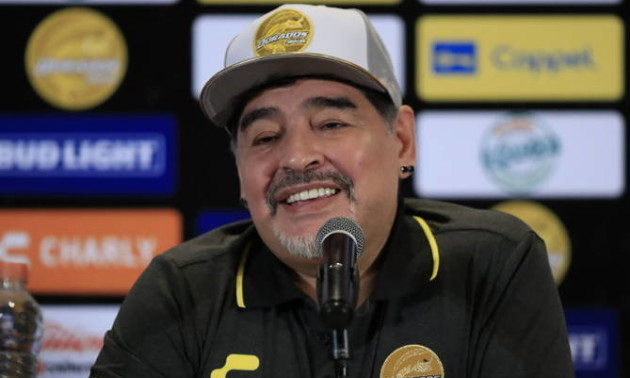 Марадона: Клуби обходяться з футболістами як з рабами